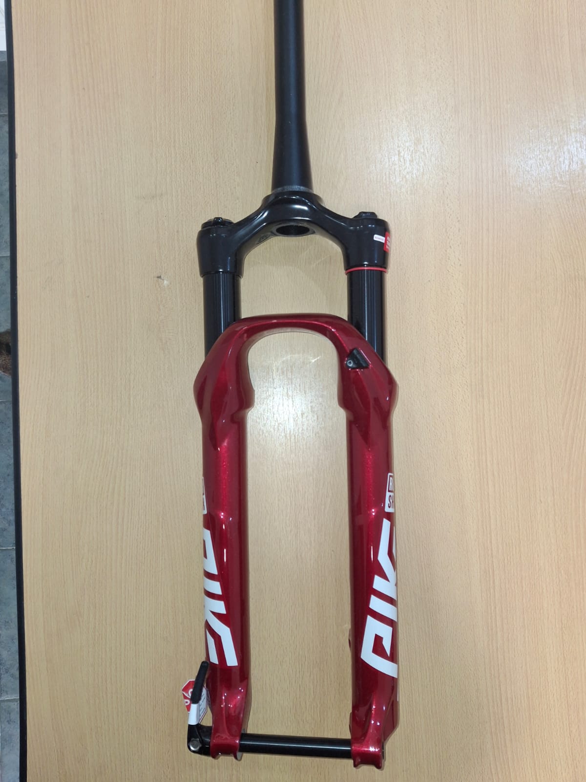 Horquilla RockShox Pike DJ 26" | 100mm (Electric Red / Eje 15x100) - 2027 - Imagen 4
